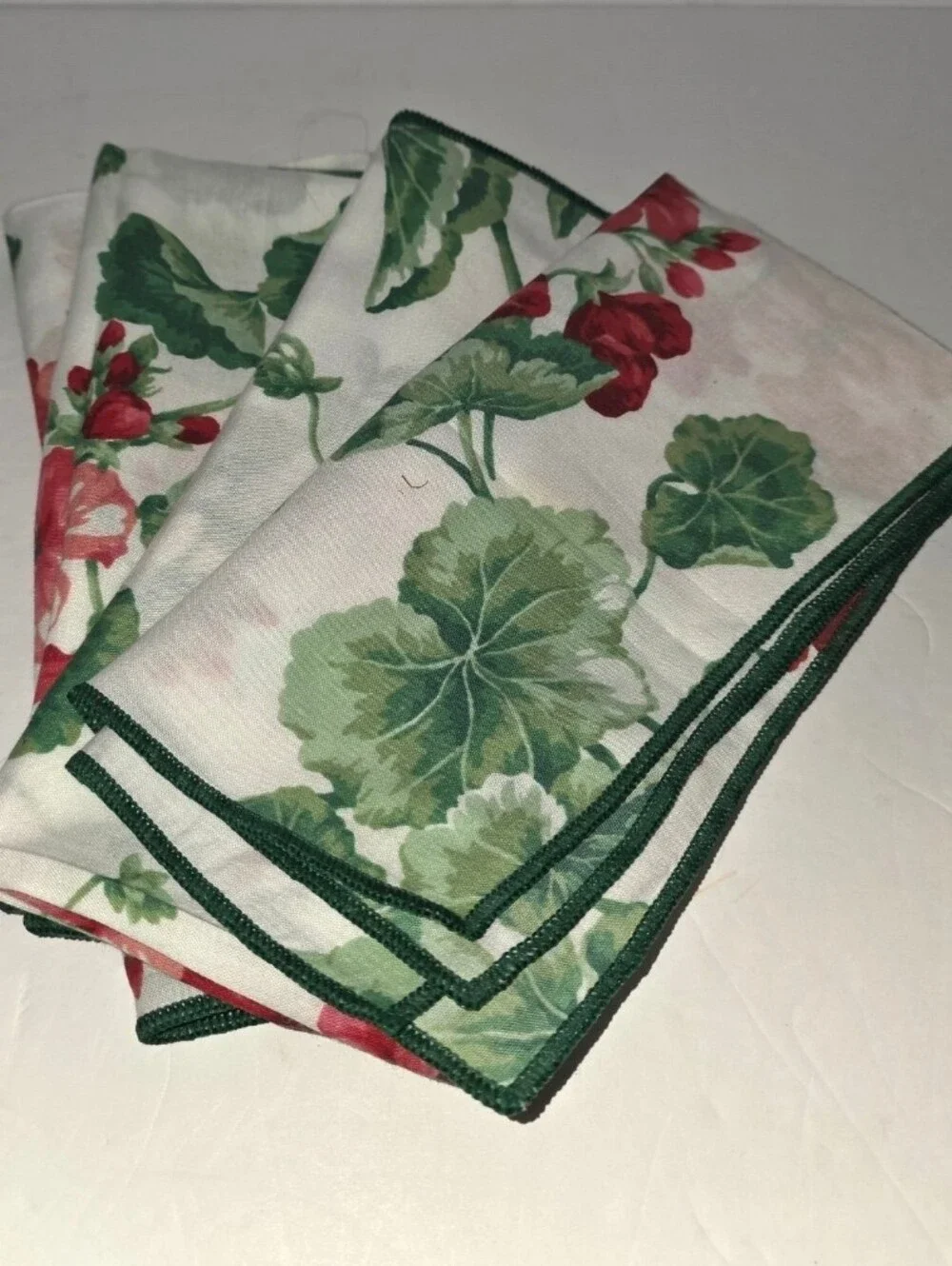 Vintage Retired Williams Sonoma GERANIUM Table Linen Set Read For Details